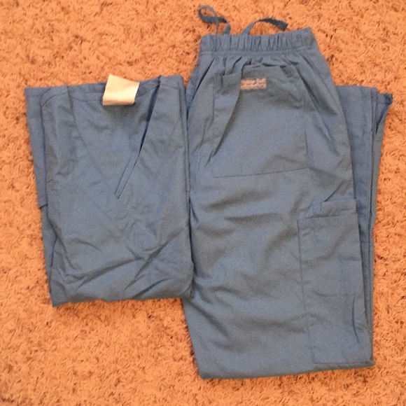 Scrub set - Picture 1 of 2